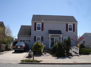 65 Windjammer Ct, Bayville, NJ 08721