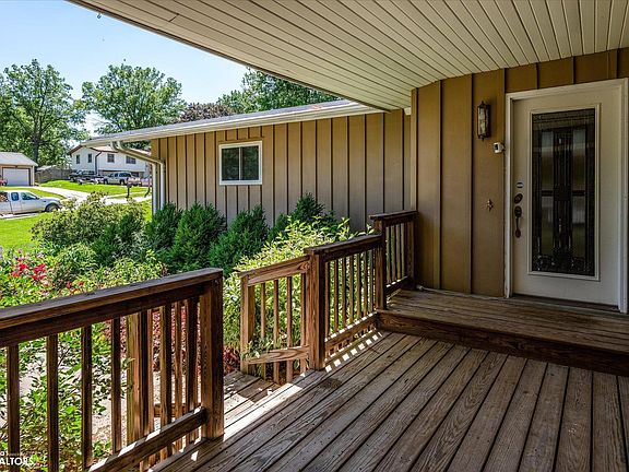 4th image of 1322 Onyx Dr