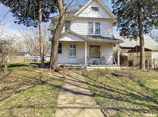 1128 11th St, Moline, IL 61265