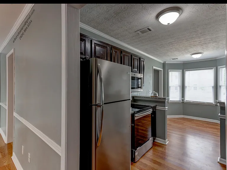 2936 Governors Ct — Photo 4