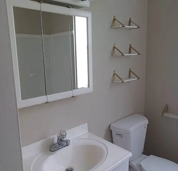 37 Fairfield St #2 — Photo 7