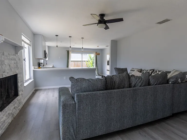 1306 Bramblewood Dr — Photo 11
