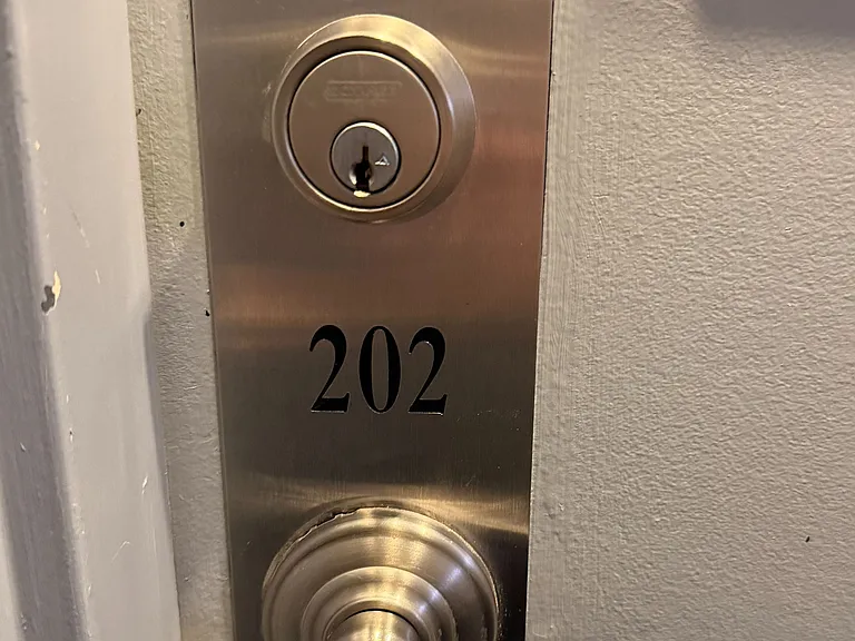 7440 Bathurst St #202 — Photo 13