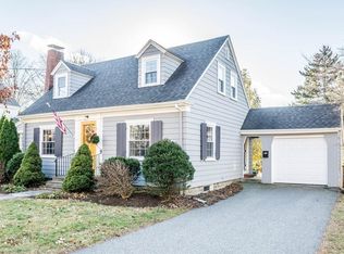 76 Grand St, Reading, MA 01867