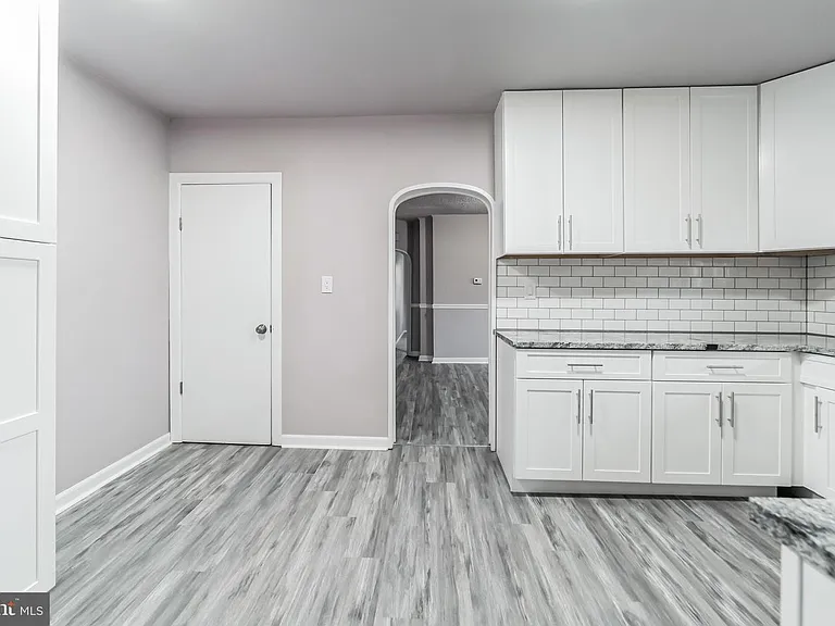19 McClellan Ave — Photo 9