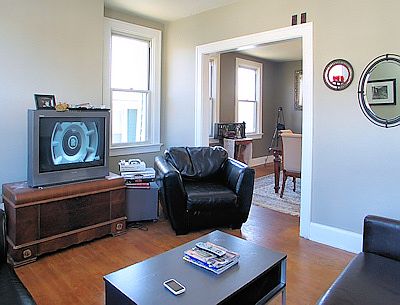 3rd image of 1605 Springlawn Ave #1