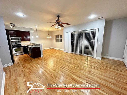 2nd image of 6112 W Diversey Pkwy #G1
