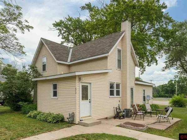 672 S Anna Ave, Lake Crystal, MN 56055