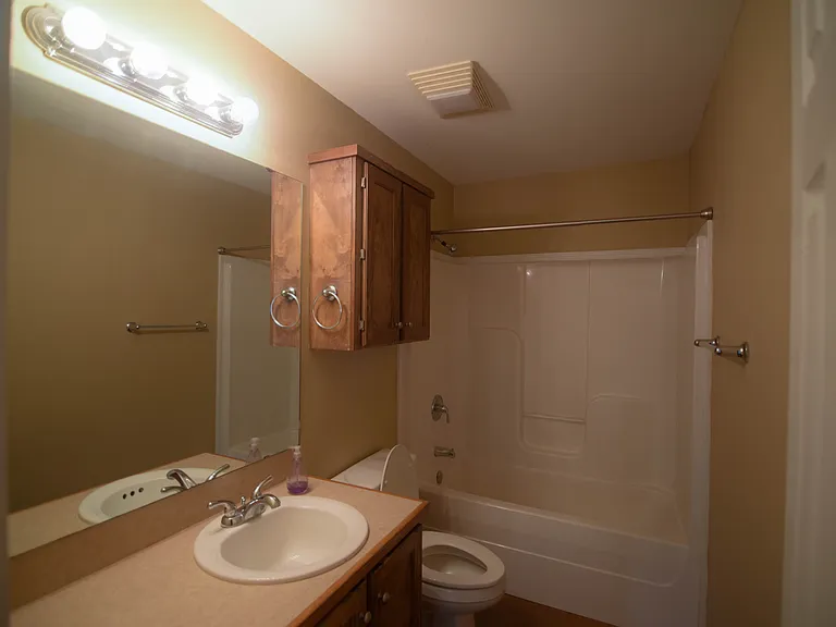 2506 Redwood St — Photo 12