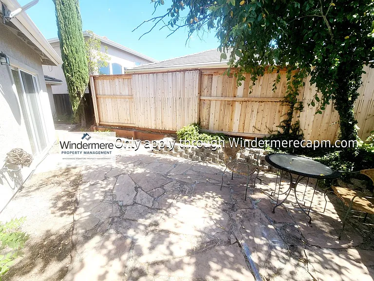 1150 Reston Dr — Photo 24