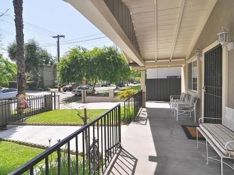389 E Ashtabula St — Photo 10