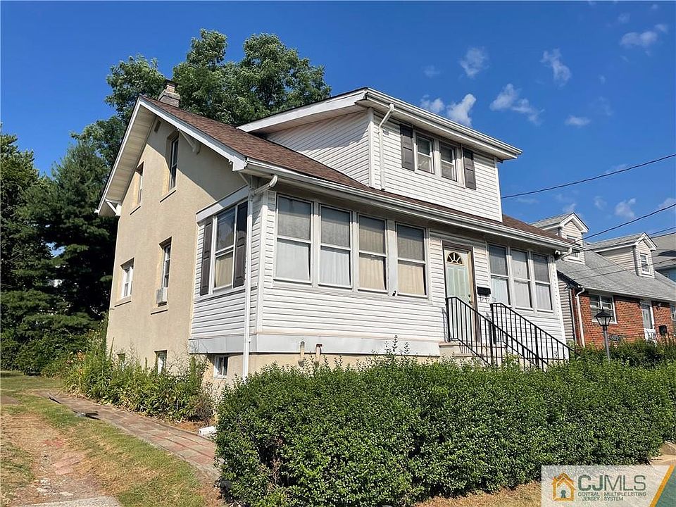 2nd image of 307 E Smith St