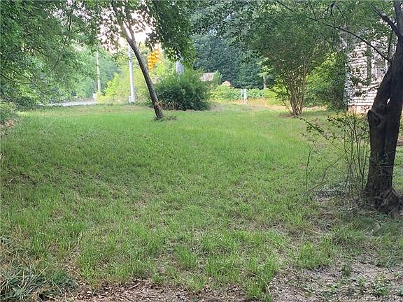 4th image of 3606 Asheville Hwy