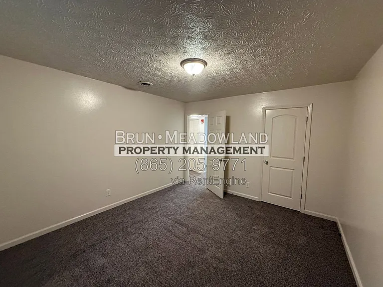 5525 Jacksboro Pike #7 — Photo 9