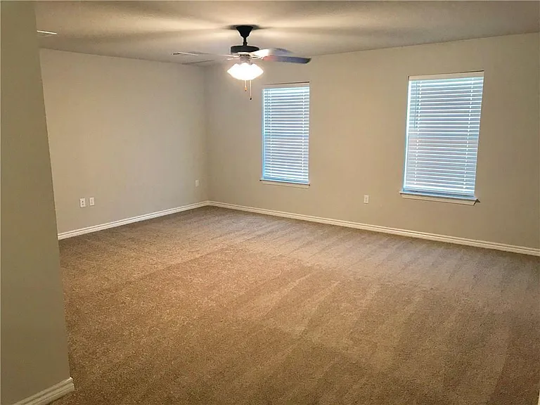 9008 Gage Dr — Photo 12