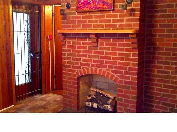 5th image of 239 E Girard Ave