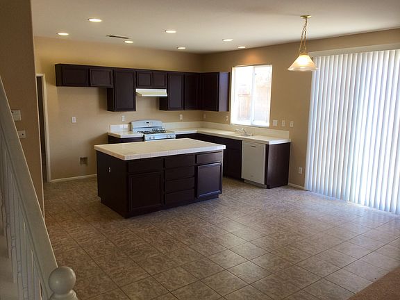 2nd image of 16653 Indian Summer St