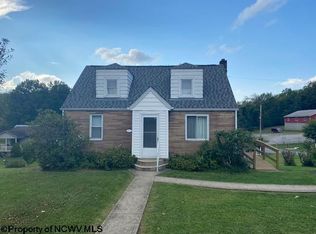 111 Miller Rd, Kingwood, WV 26537