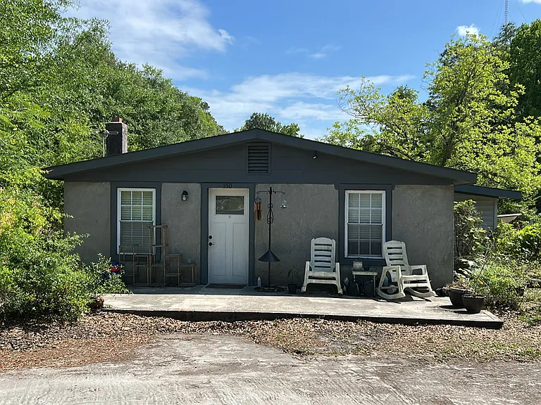 150 Bryan Rd — Photo 2