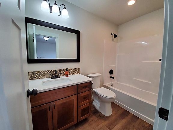 4th image of 4507 N Keller Ln