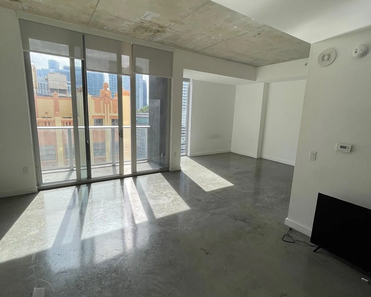 1 bed, 526 sqft, $2,450 — Photo 2