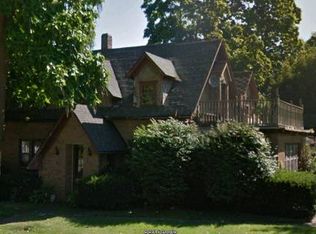 503 S Main St, Crystal, MI 48818