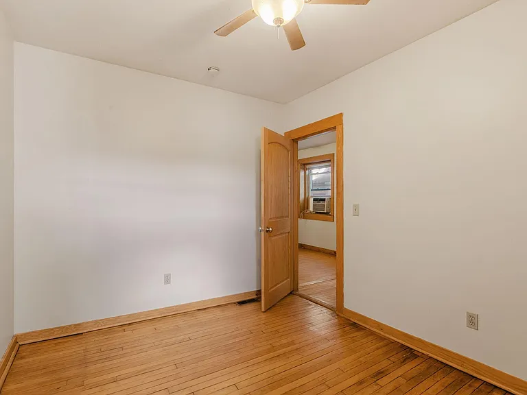1815 Clinton Ave #1 — Photo 14