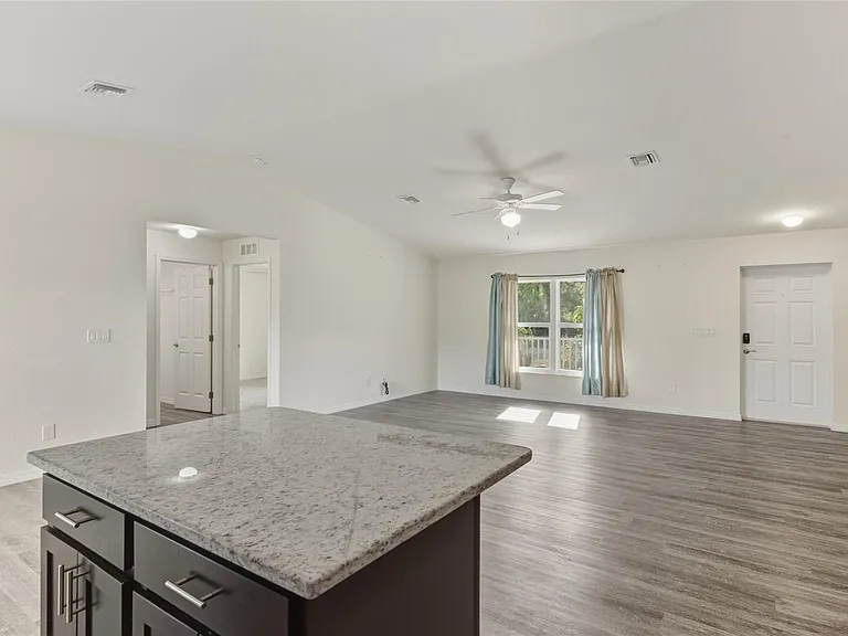 8007 Royal Ct — Photo 14