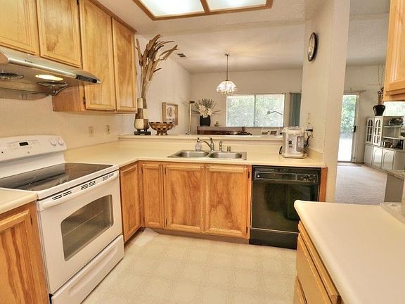5th image of 4890 N Laguna Dr