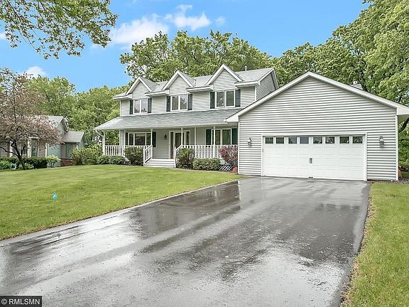 2nd image of 408 Interlachen Ln