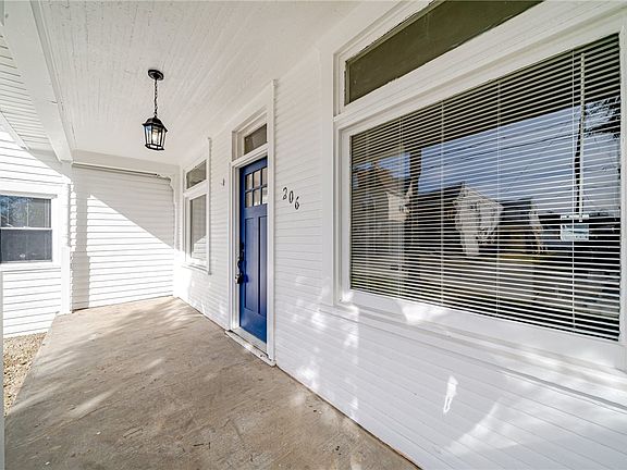 4th image of 206 Depot St