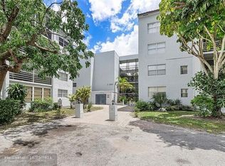 2800 Somerset Dr APT 201, Lauderdale Lakes, FL 33311