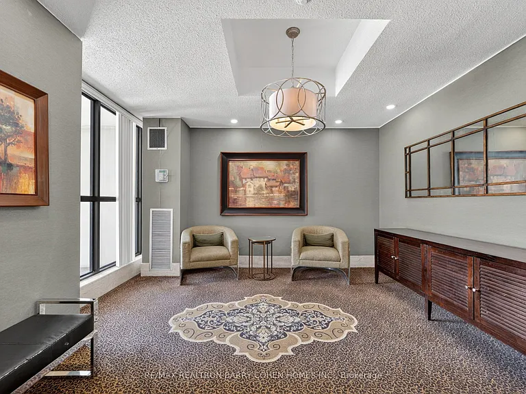 150 Neptune Dr #304 — Photo 22