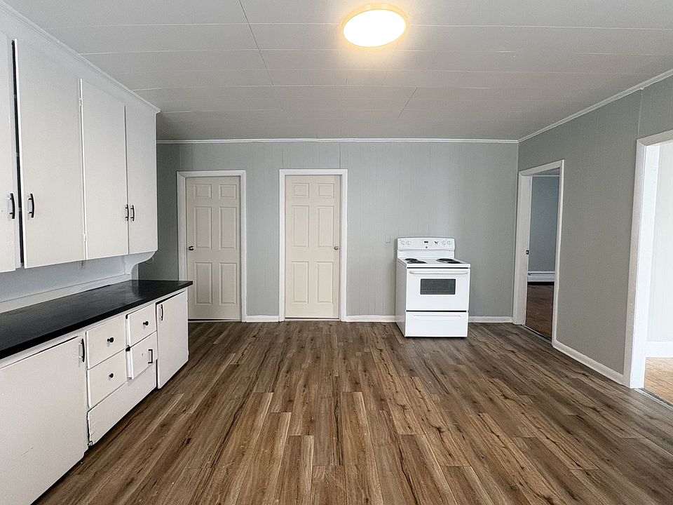 1st image of 214 Blake St #3
