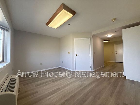 3rd image of 180 Poppe Dr #16