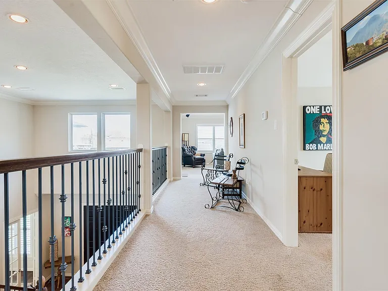 1826 Jade Hollow Ln — Photo 22