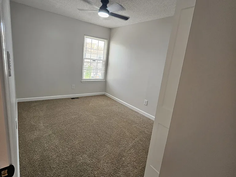 770 Spence Cir — Photo 16