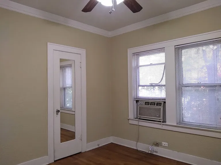 127 W Craig Pl — Photo 13