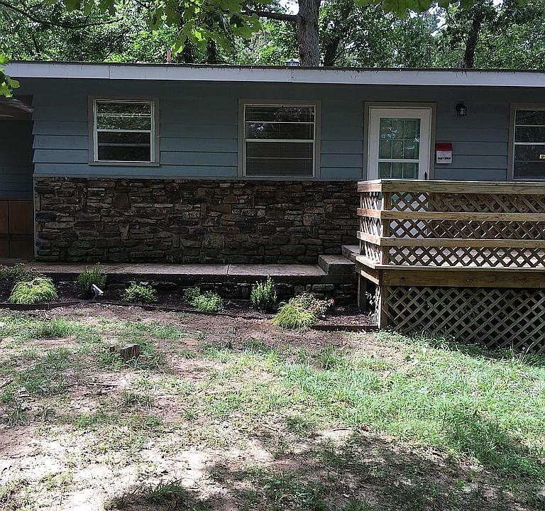 1st image of 19 Sheneman Dr