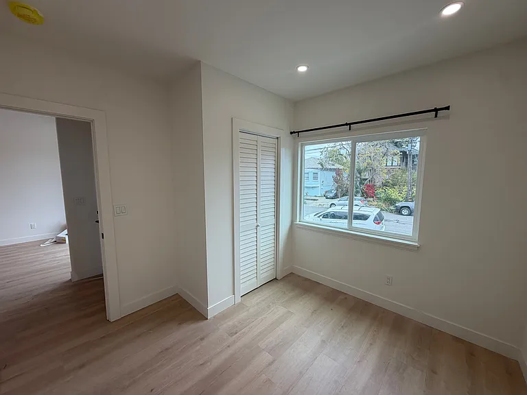 1826 Parker St — Photo 7