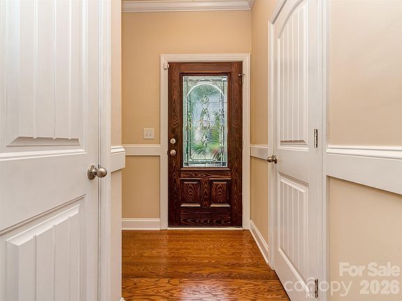 4th image of 111 Coral Ln