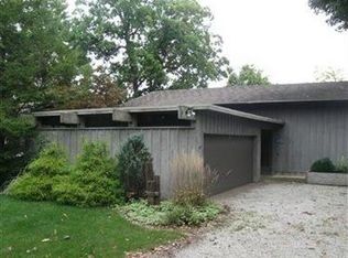 1238 Riverside Dr, Huron, OH 44839