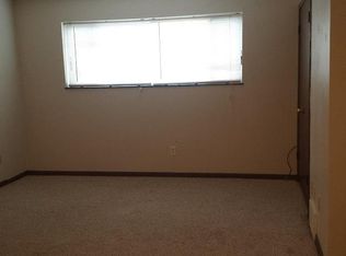 1905 8th St #7-07, Coralville, IA 52241
