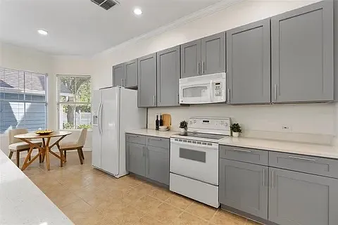 181 Longview Ave — Photo 3