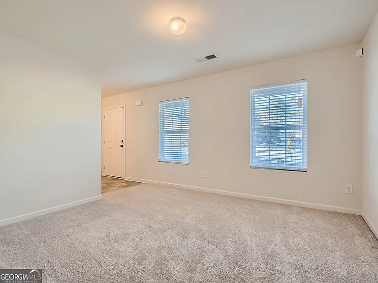 2352 Creel Rd S — Photo 4