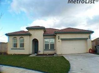 918 Azalea Ct, Los Banos, CA 93635