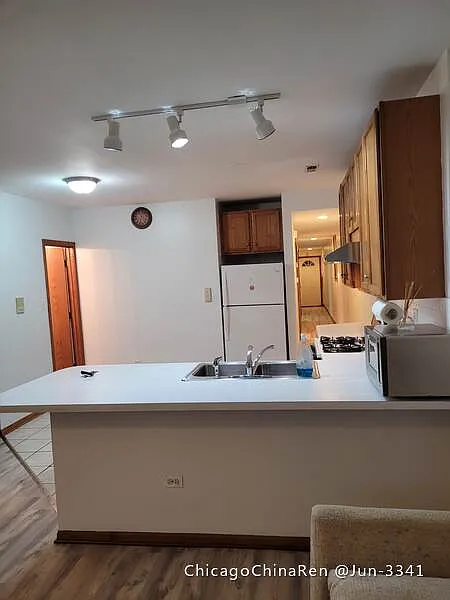 3 bed, 1336 sqft, $800 — Photo 2