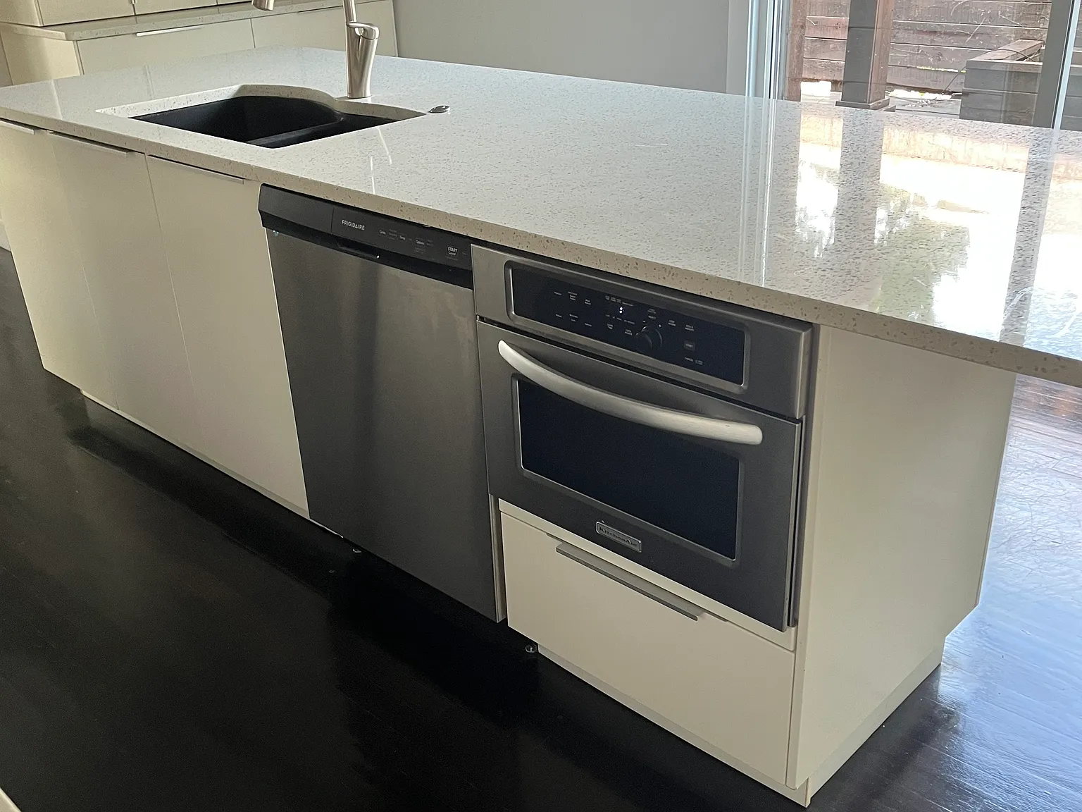 2 bed, 1450 sqft, $2,800 — Photo 3