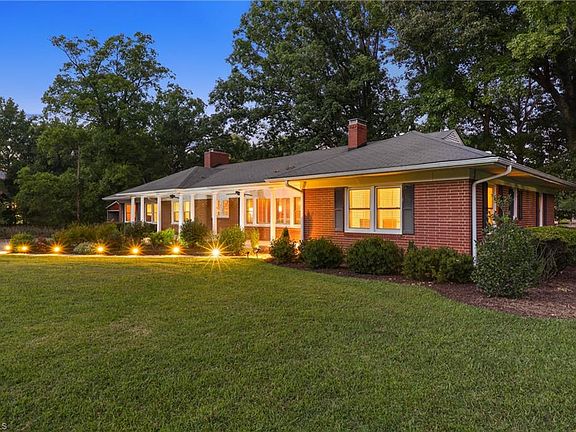 3rd image of 3617 Liberty Rd