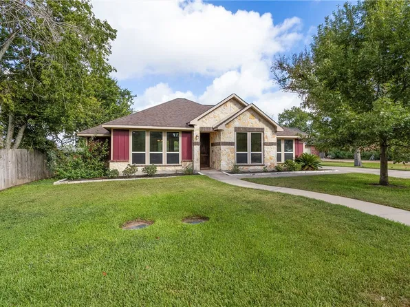 1519 Felder St, Navasota, TX 77868